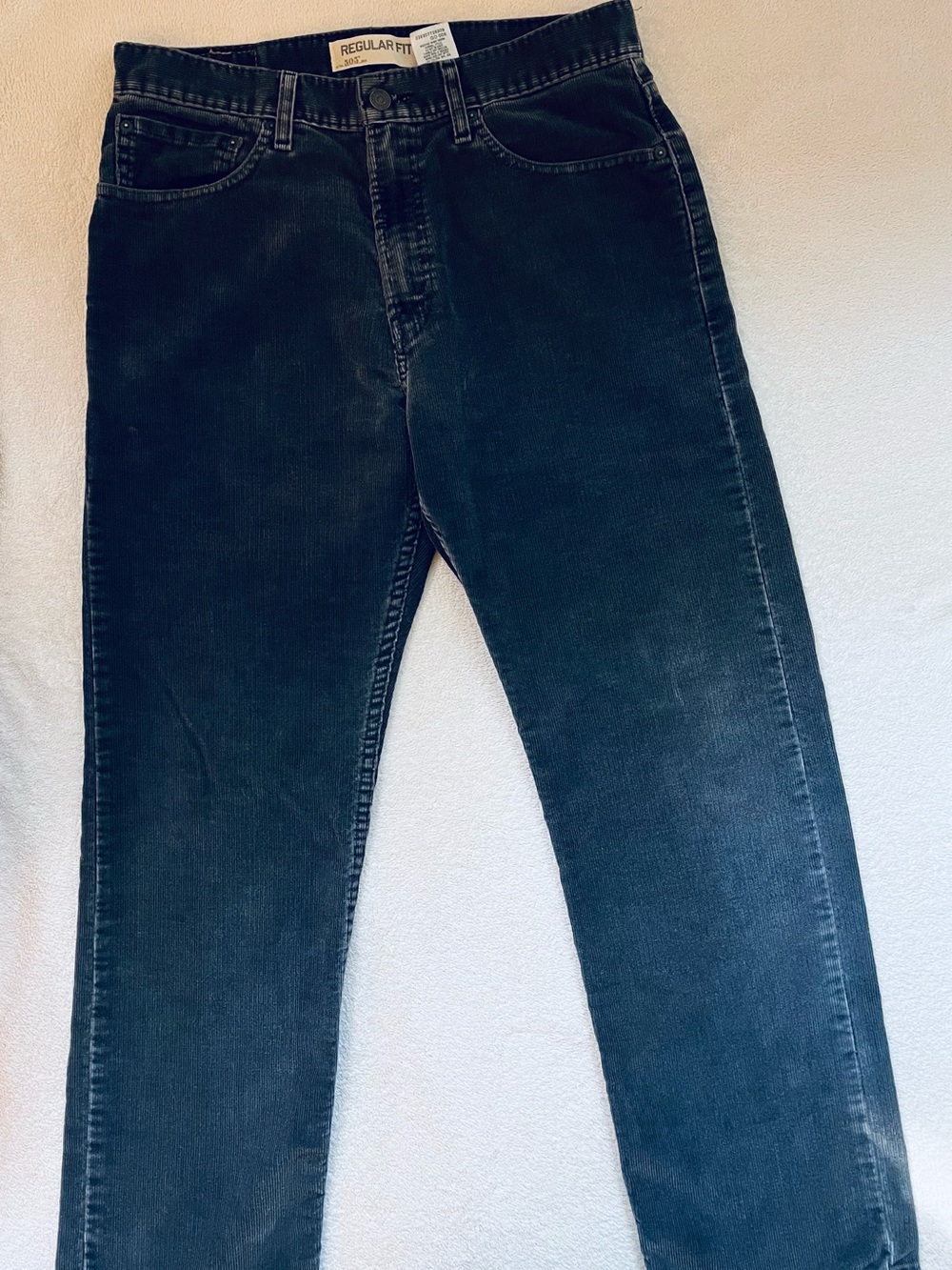 Levi's Corduroy Vintage Regular fit pants, Men’s Size W33 L30 Black